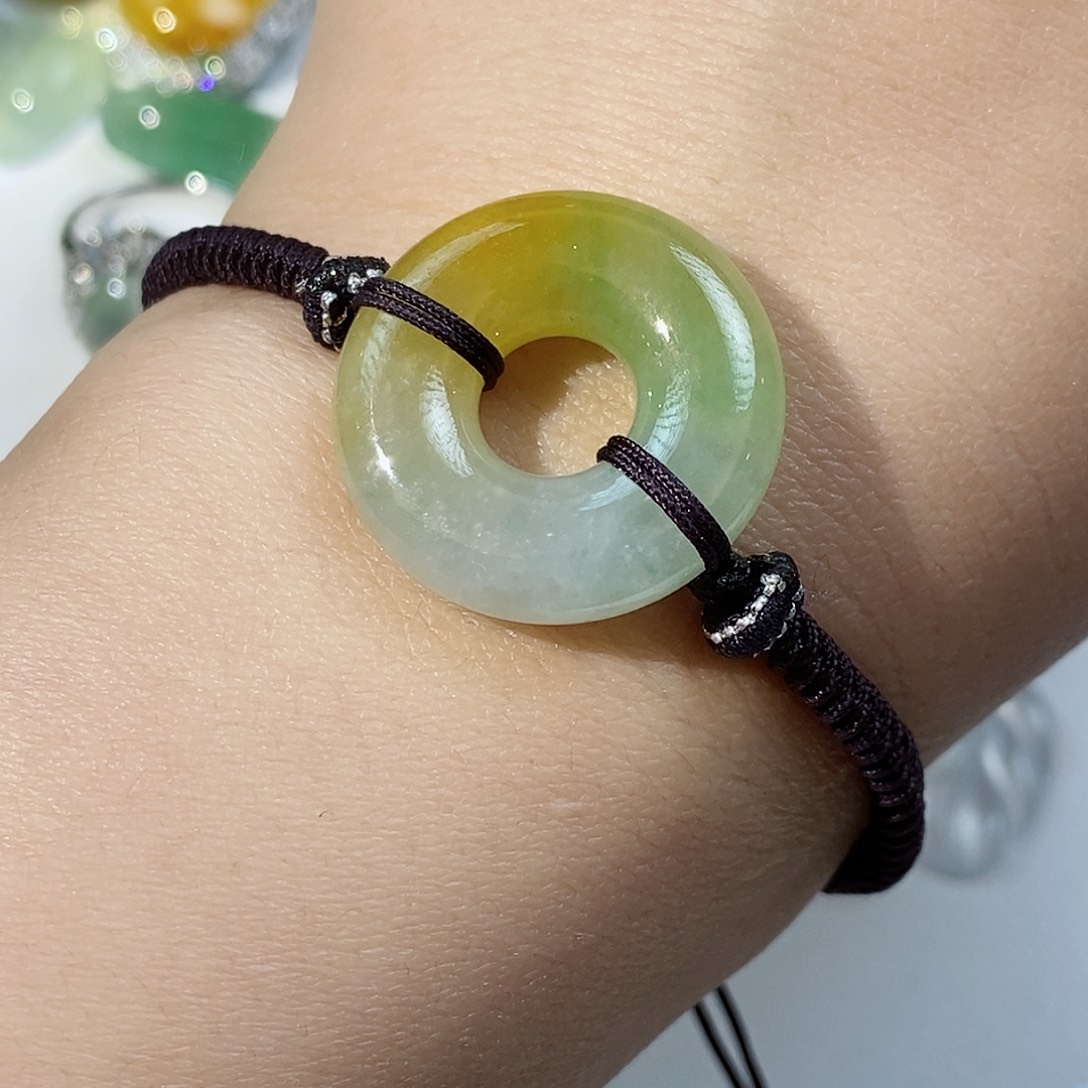 翡翠手绳未镶嵌皇家绿甜甜圈娜娜1