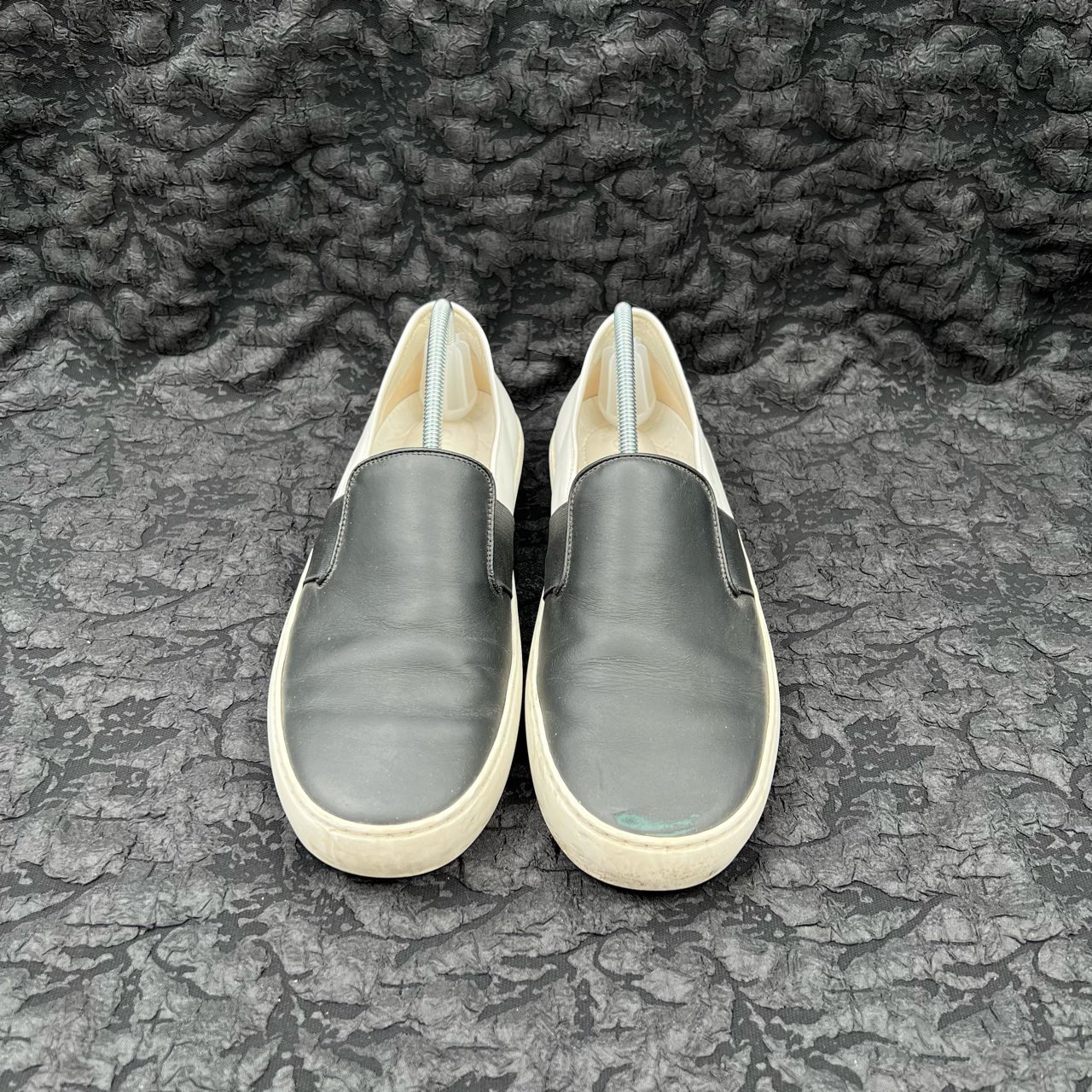 90新 Chanel/香奈儿 黑白拼皮后跟双C平底鞋 41码/9新/无配件