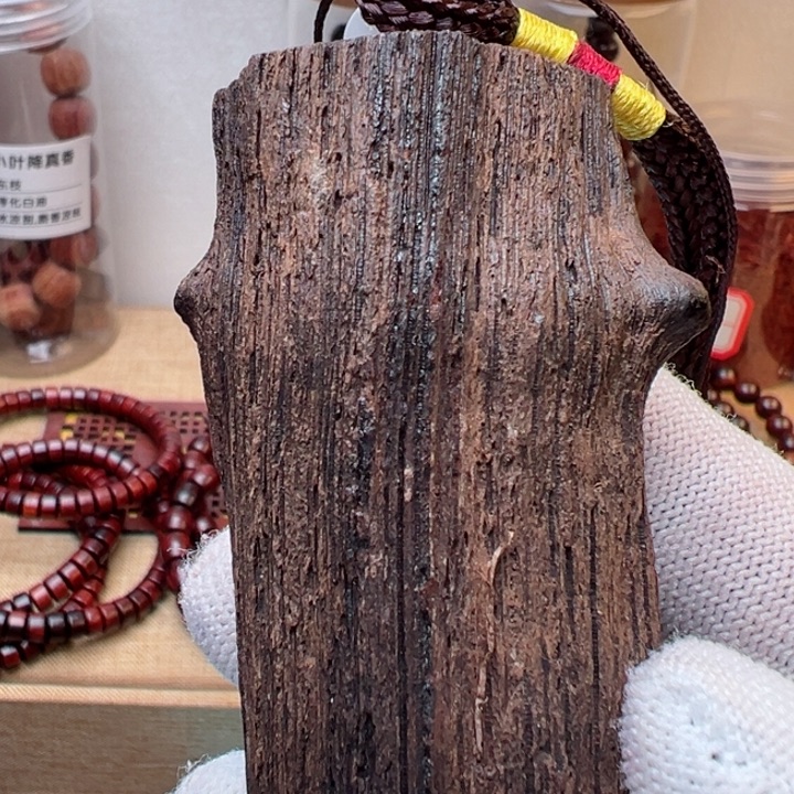 臻***厂木缅甸东枝小叶降真香绿油手把