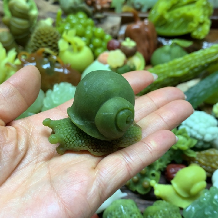 蛇纹石玉手把未镶嵌