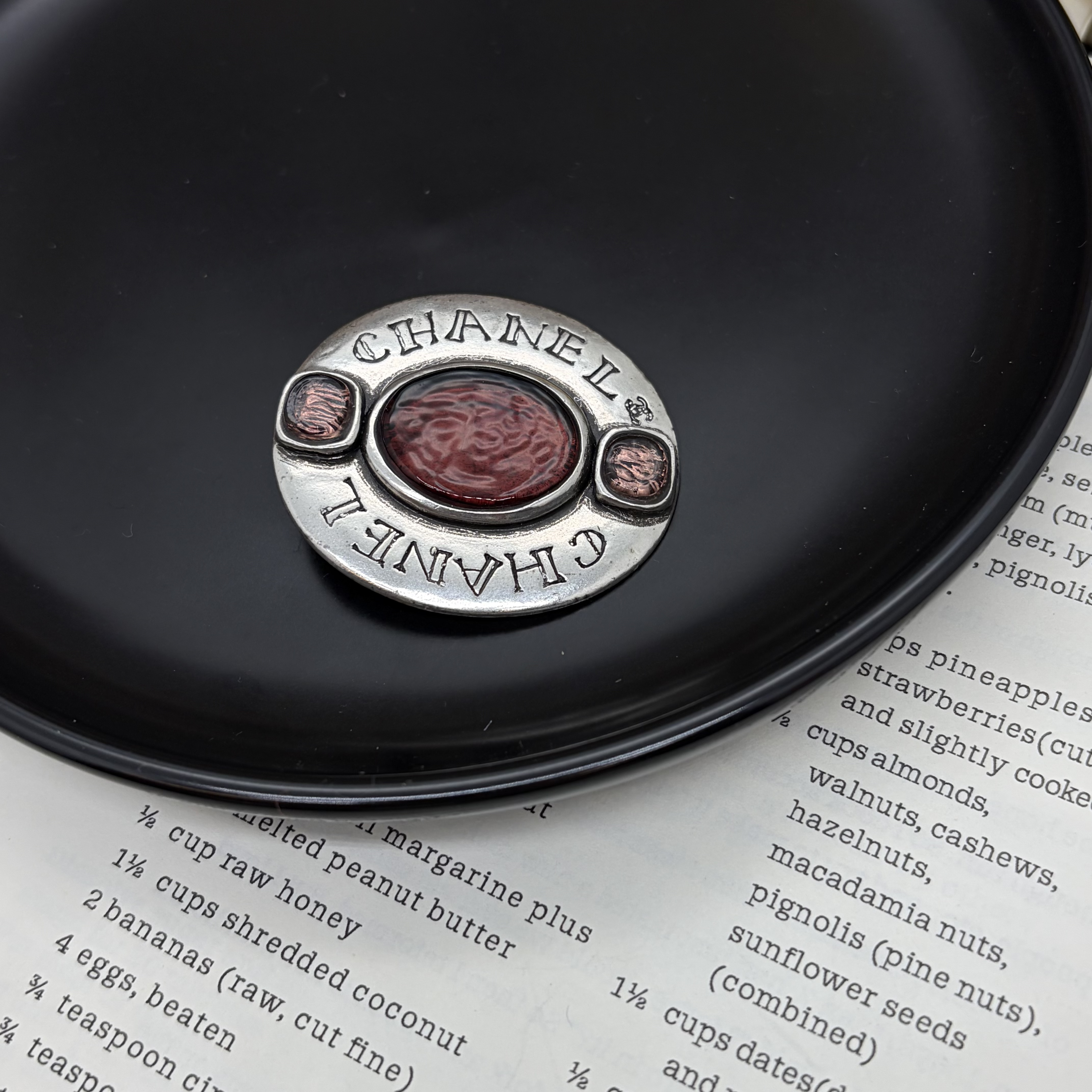 95新 Chanel/香奈儿 香奈儿康鹏琉璃胸针/jm01722