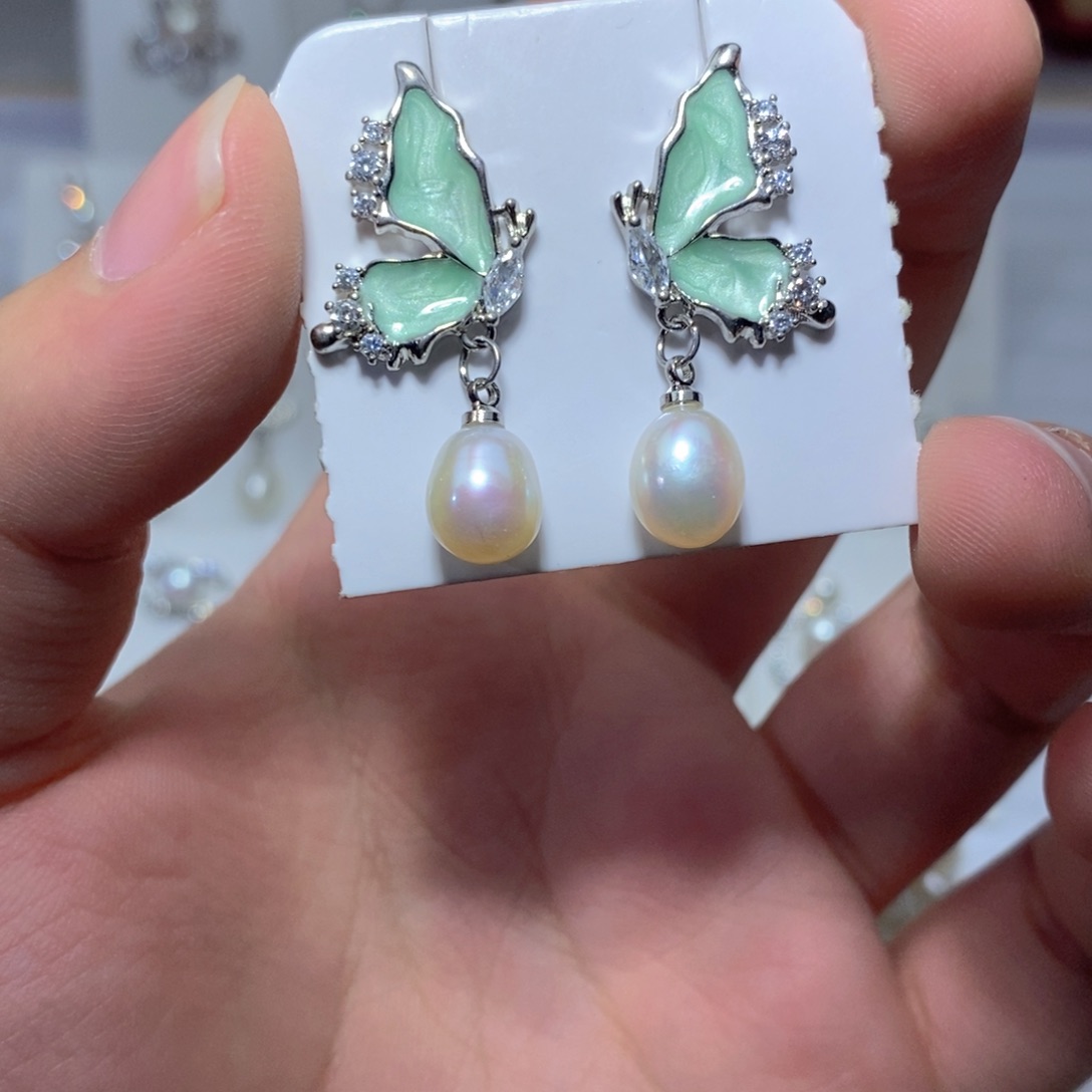 淡水珍珠银S925镶嵌耳饰