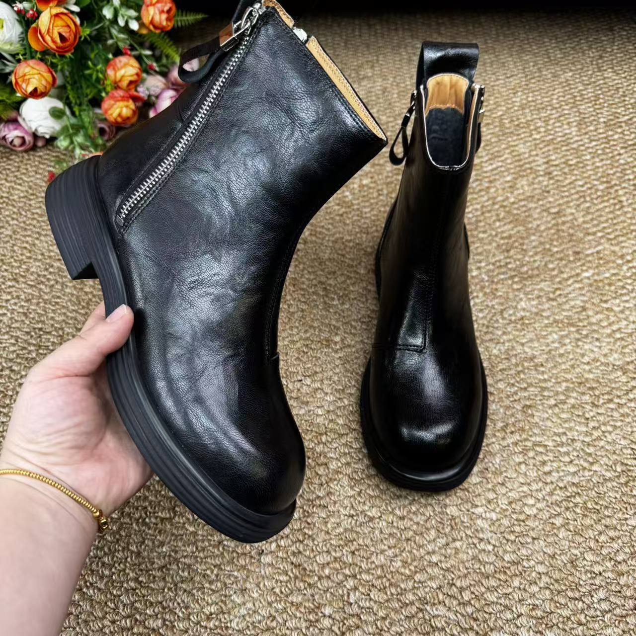 2025新款侧拉链秋冬时装真皮纯色马丁靴休闲通勤英伦风女短靴6367