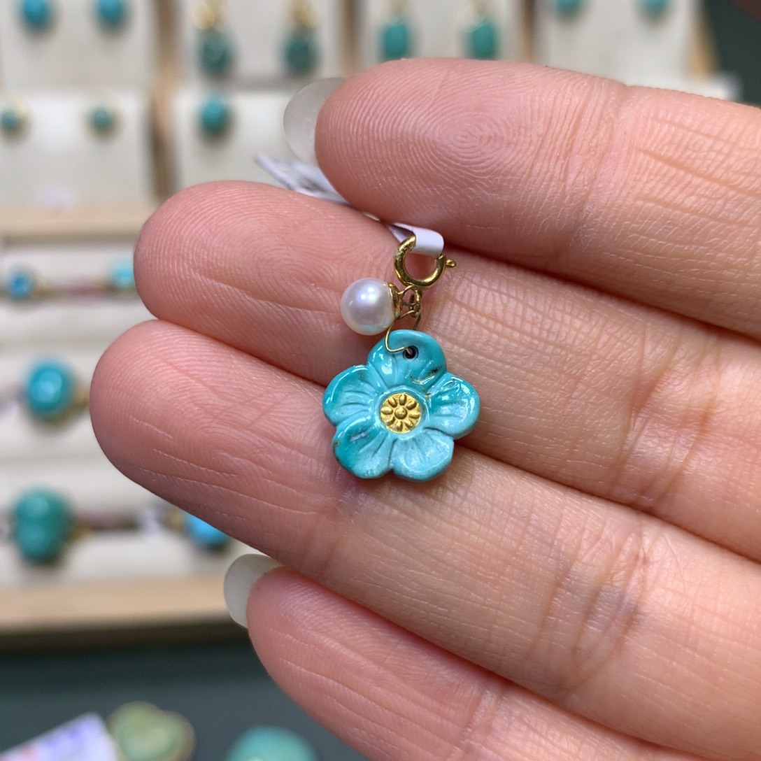 绿松石挂件18K金镶嵌