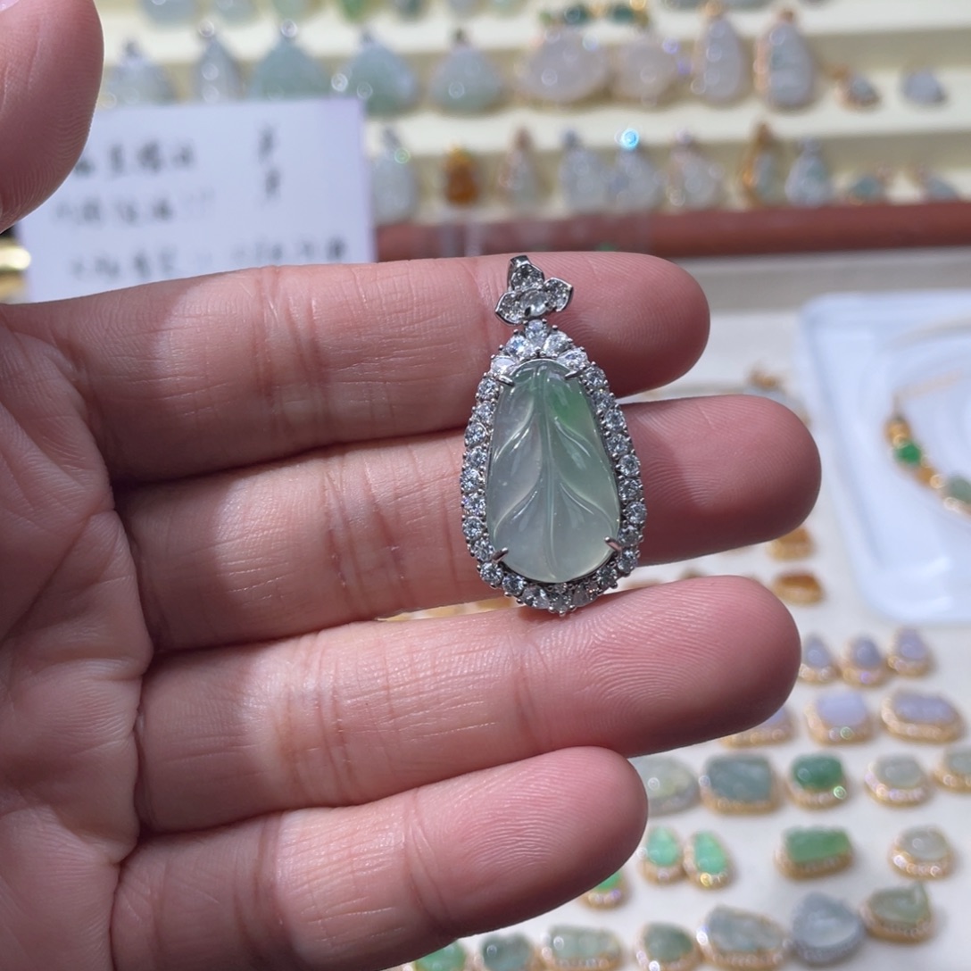 翡翠银S925镶嵌颈饰