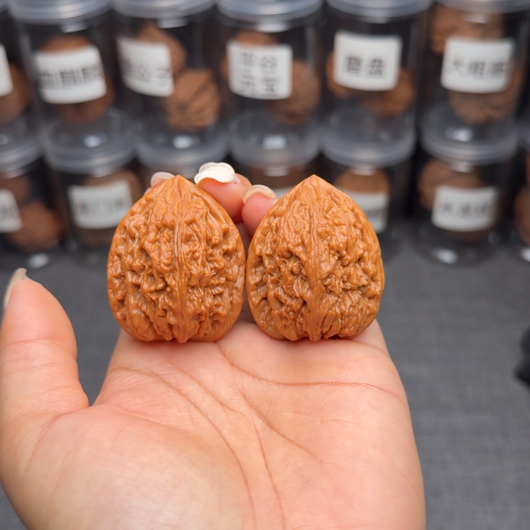 文玩核桃把件虎头王