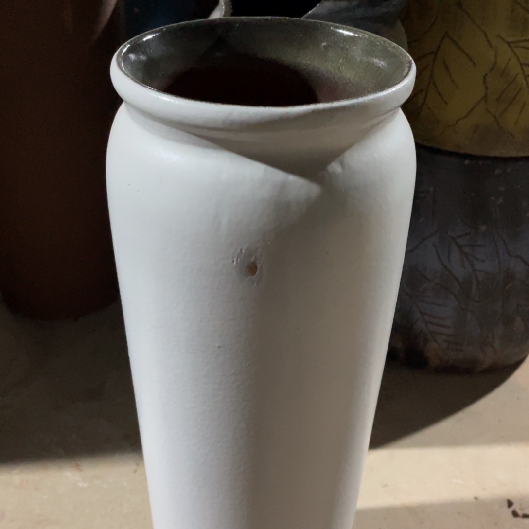 紫砂花盆高45口15白色微瑕