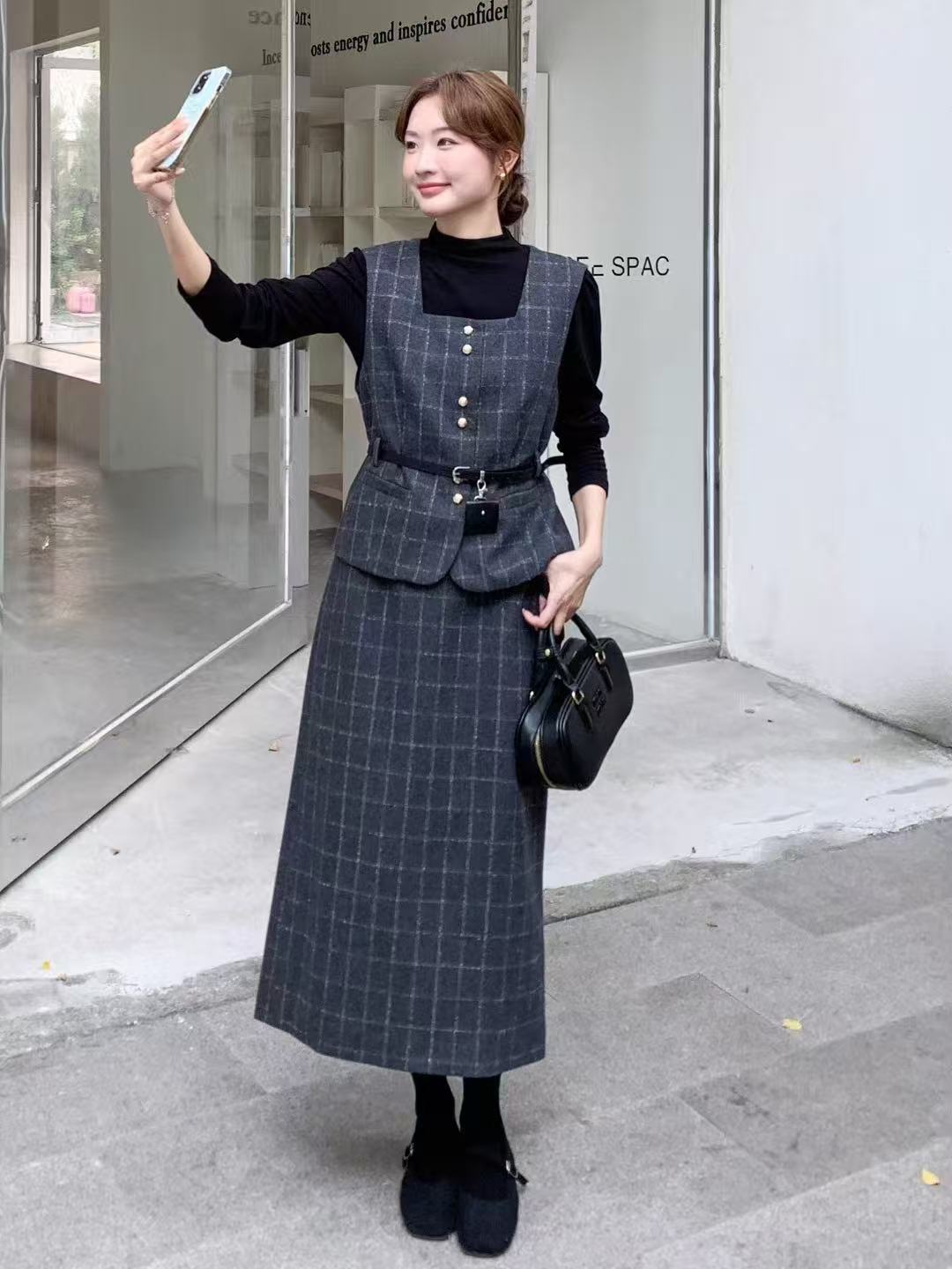 小贤哥（500-599）时尚套装气质宽松方领连体减龄女装休闲系带