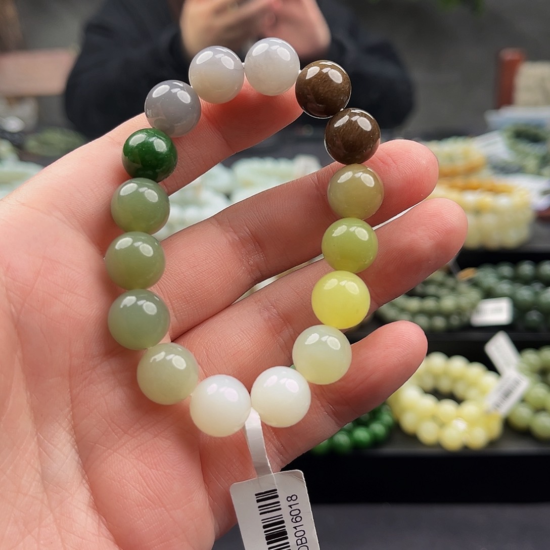 和田玉手串未镶嵌