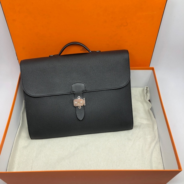 全新未使用 Hermes/爱马仕 黑色全皮sac手提包/4244号