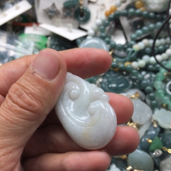 颈饰未镶嵌翡翠翡翠