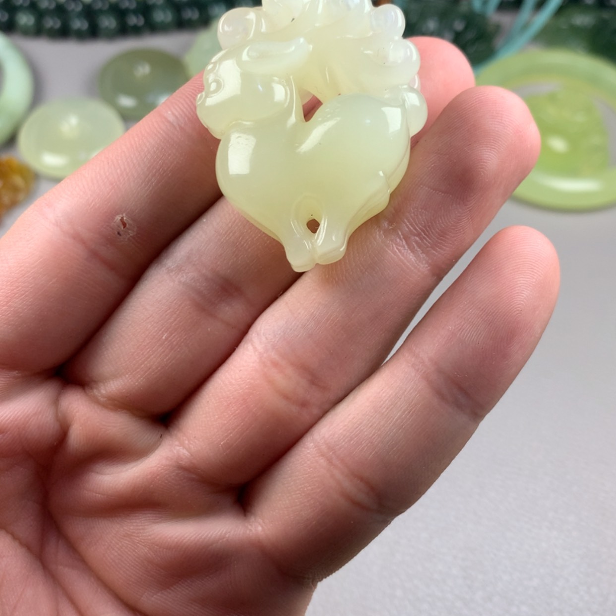 【闪购商品】蛇纹石玉未镶嵌岫玉