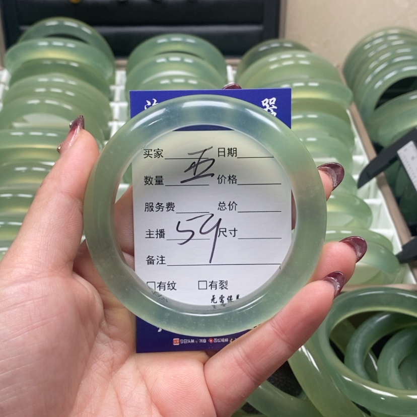 【闪购商品】蛇纹石玉手镯未镶嵌五***汐