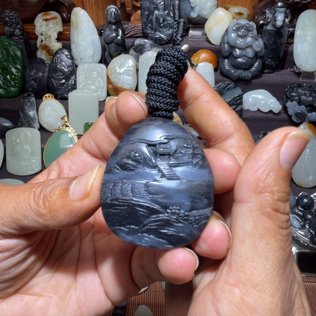 和田玉未镶嵌颈饰新疆和田玉青花山水牌子