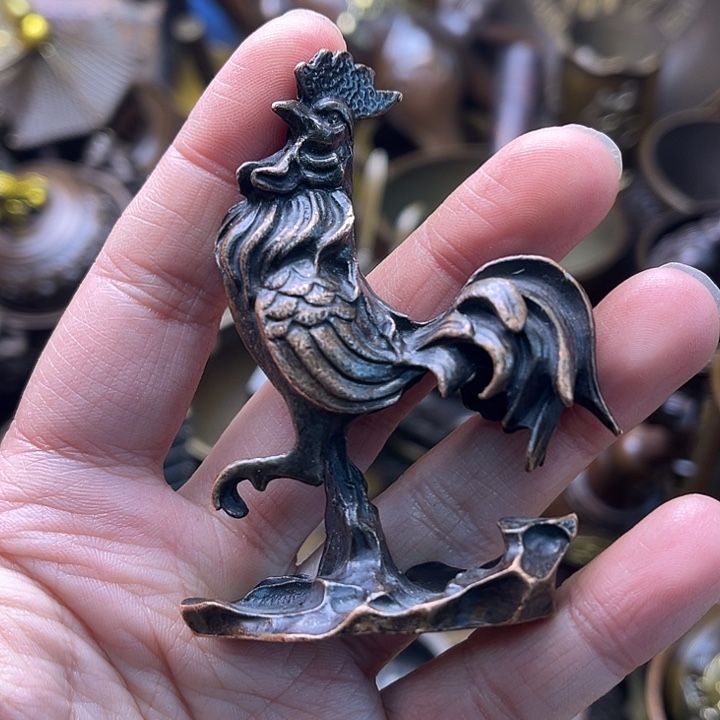 铜1334588646796568876