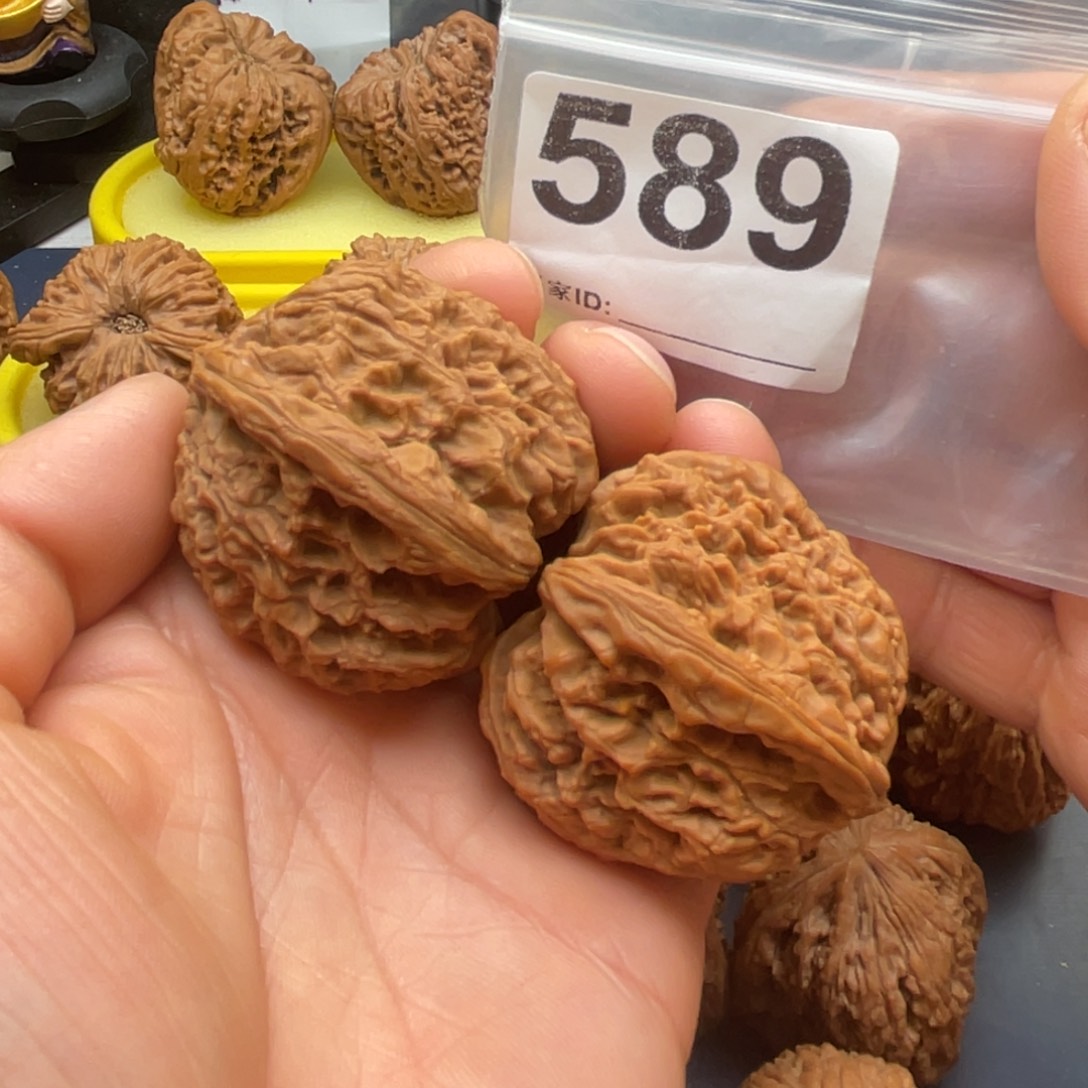 文玩核桃把件南疆凹底39 41 41