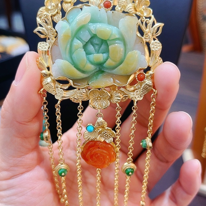 翡翠颈饰未镶嵌吊坠待编织