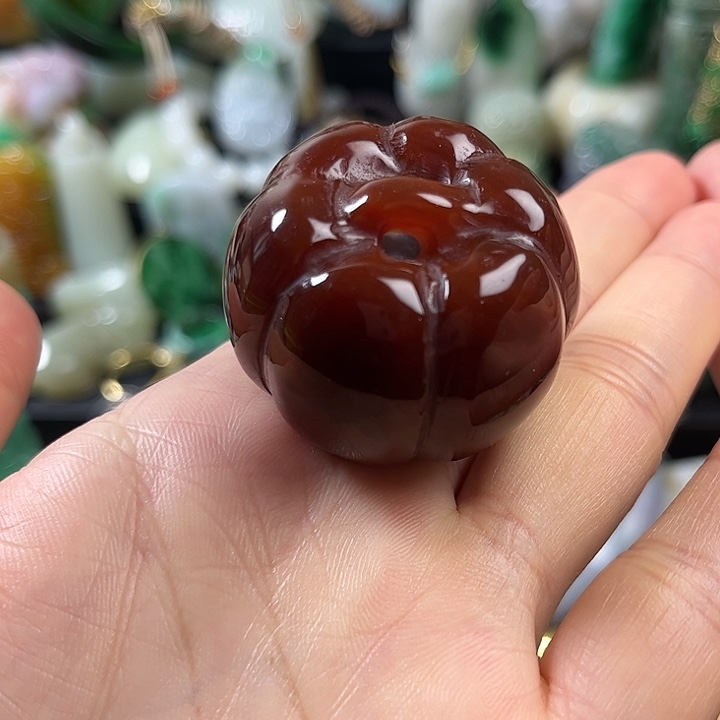 翡翠未镶嵌颈饰翡翠未镶嵌颈饰