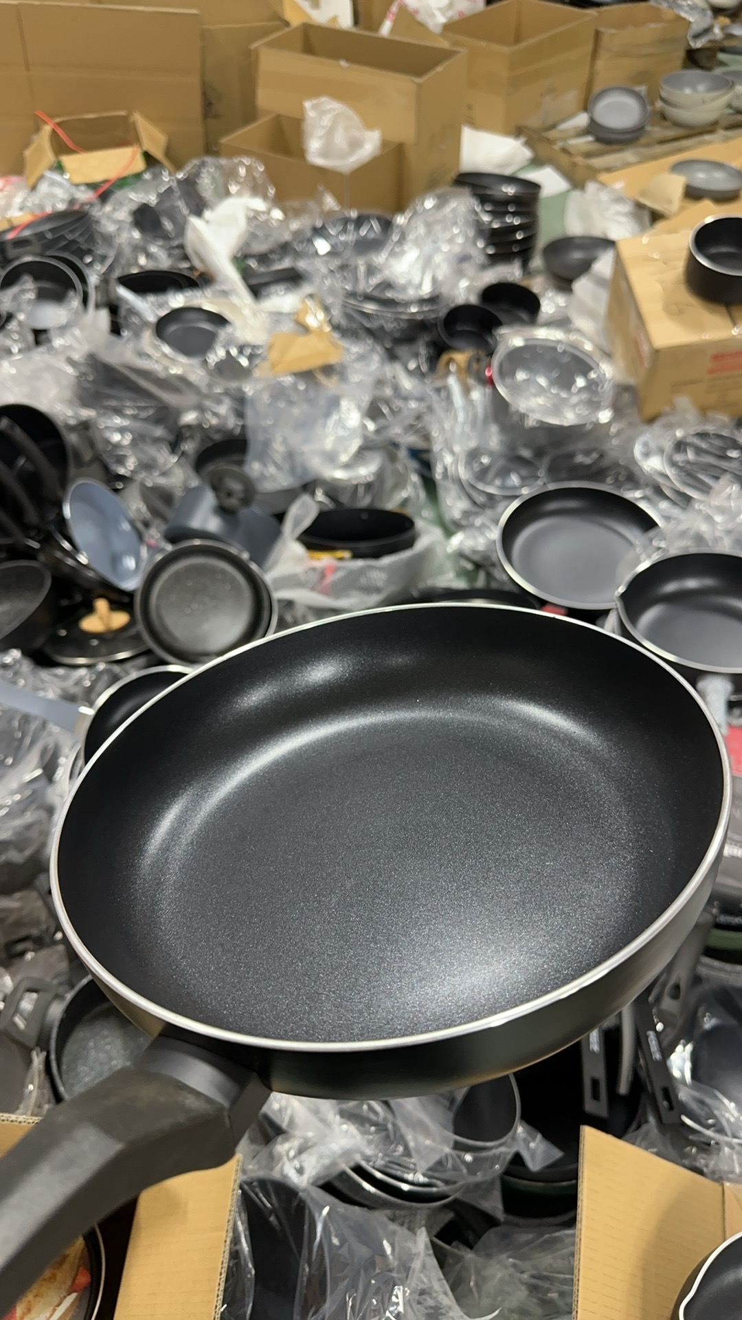 A52煎锅炒锅不粘锅口径26高度5 外贸尾货部分微瑕，介意勿拍