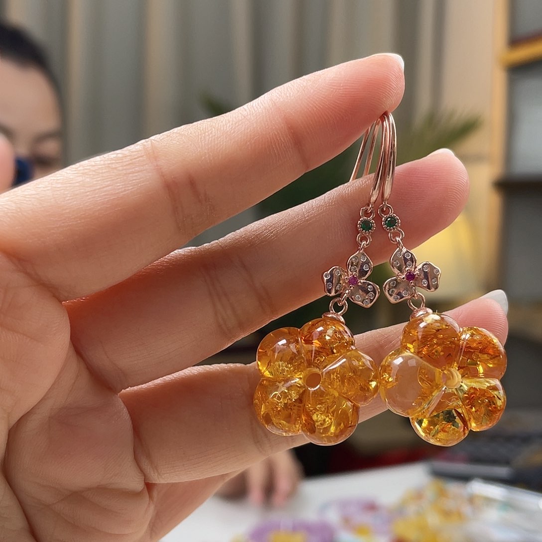 琥珀裸石银S925镀金镶嵌琥珀耳环