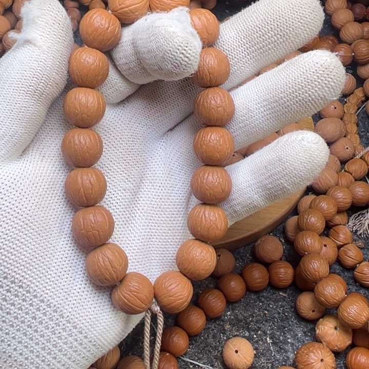 锋***哥猴头核桃吊坠原皮聚宝盆24集14➕领卡打的