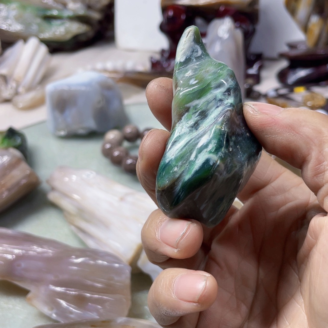 玉镇****饰树化玉000000001