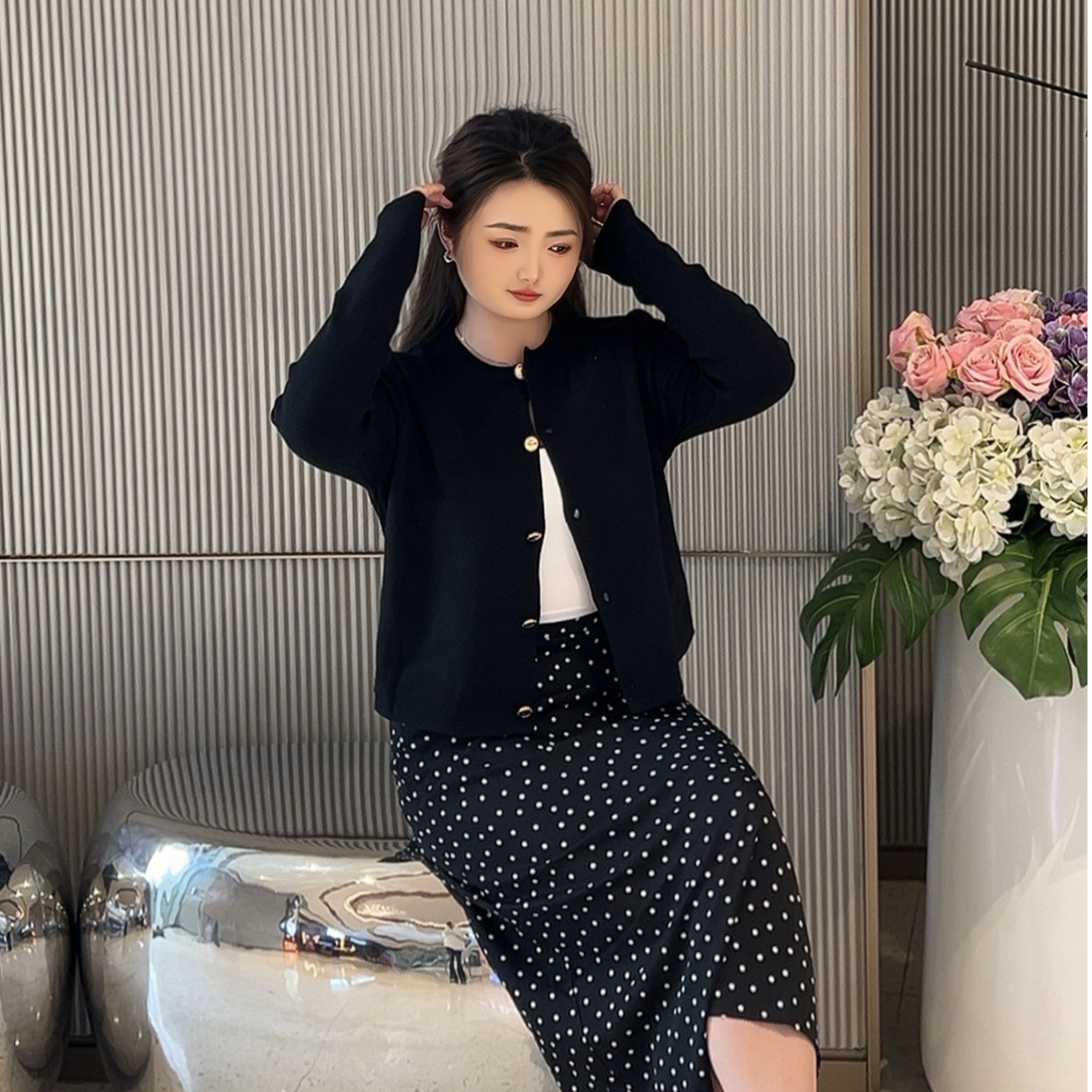 胖乎乎大码女装韩版圆领长袖针织开衫+波点半身裙春季显瘦套装