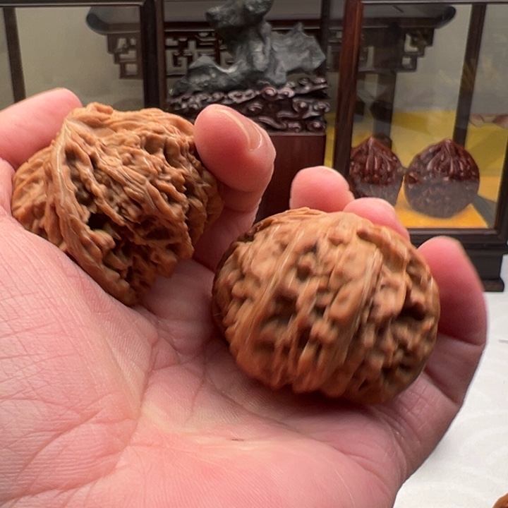 文玩核桃吊坠（**）老款宫灯狮子头