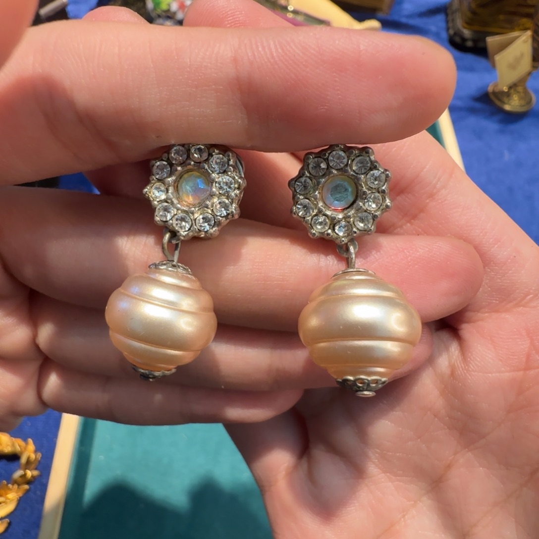 琉璃纯铜合金瑕疵