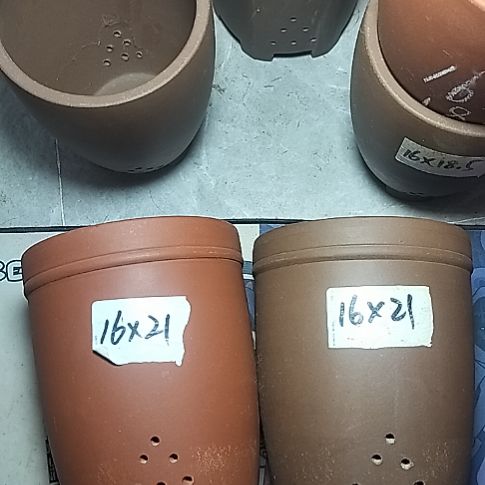 红泥紫泥三线两个花盆