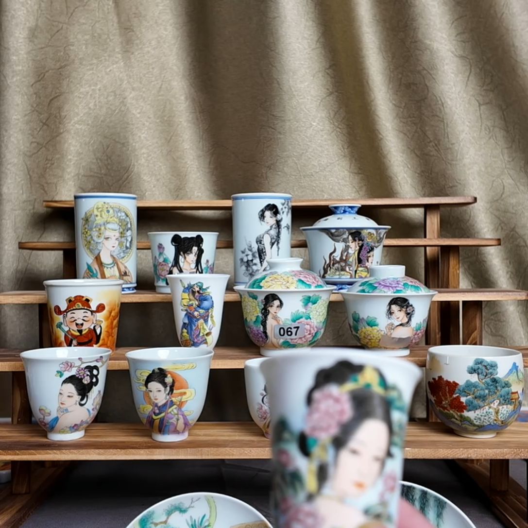 平***福手绘陶瓷美女杯子
