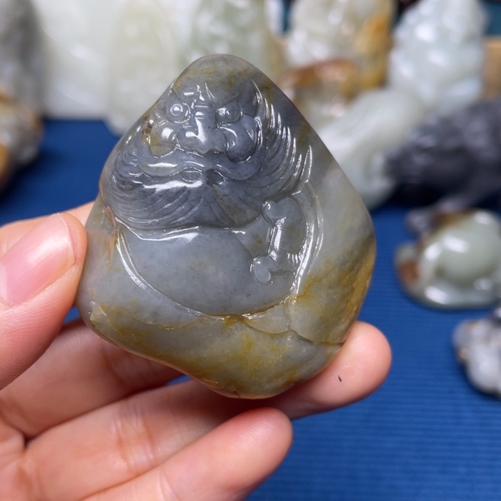 颈饰未镶嵌和田玉淡****?