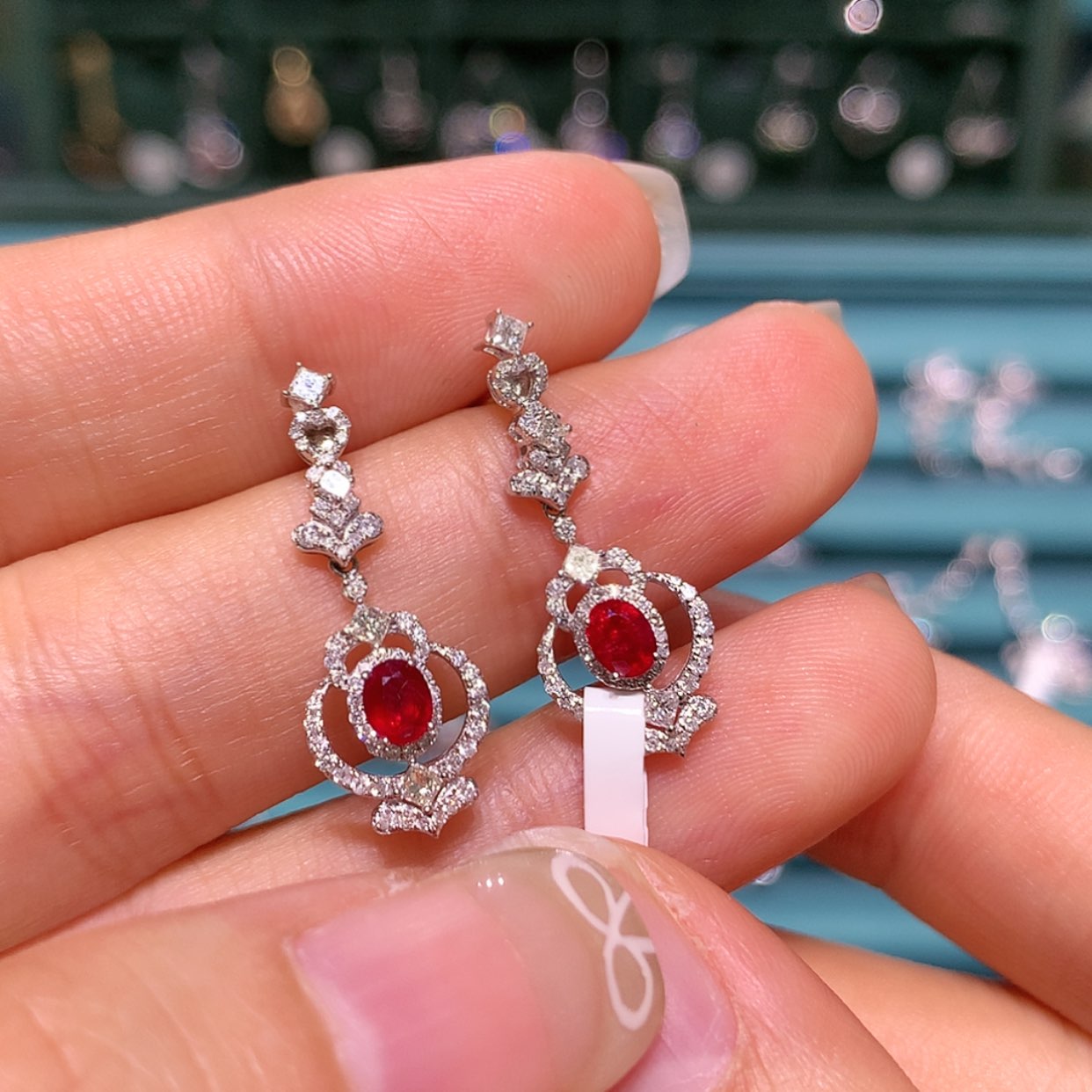 【闪购商品】红宝石耳钉18K金镶嵌