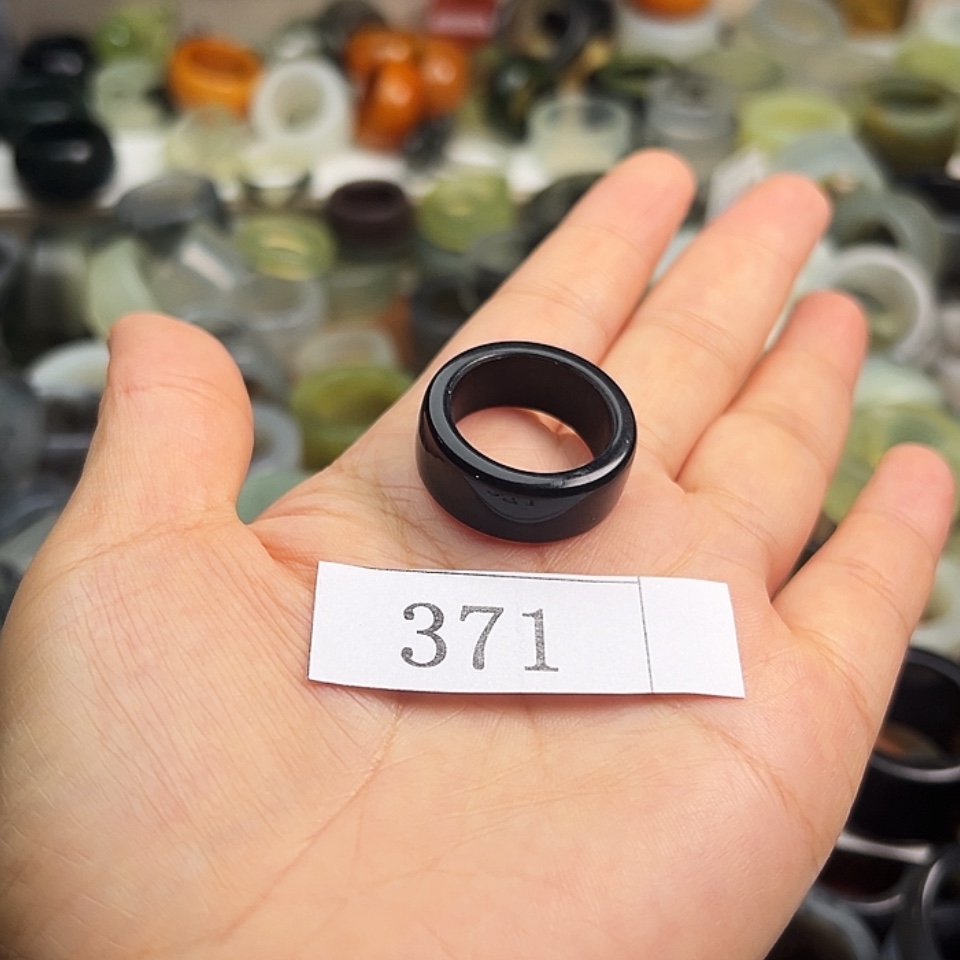 【闪购商品】未镶嵌蛇纹石玉戒指老*?