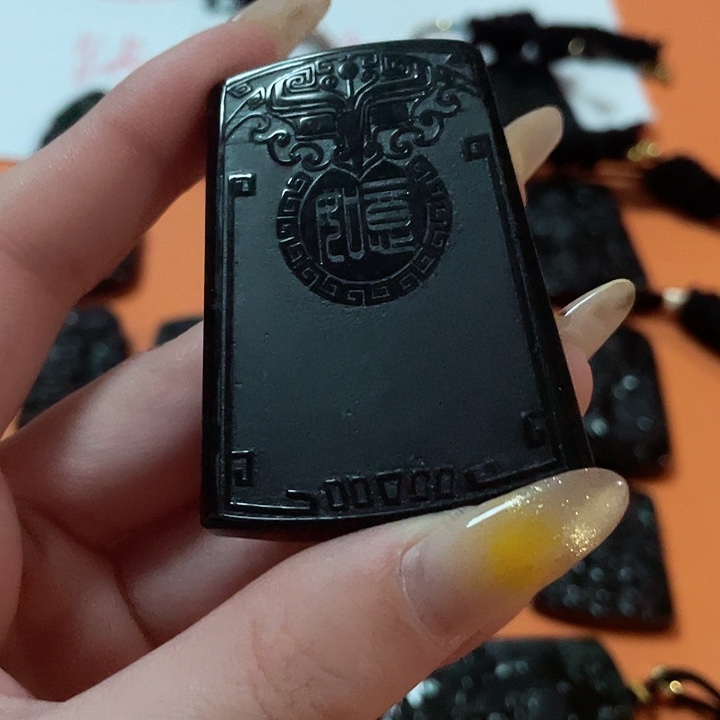 翡翠颈饰未镶嵌A****8翡翠吊坠