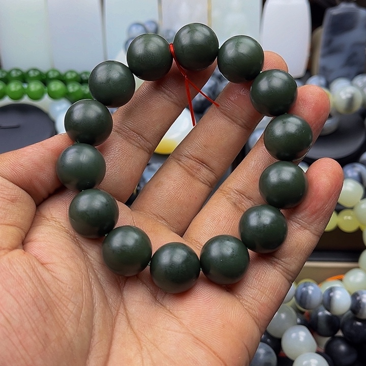 手串未镶嵌和田玉花**界