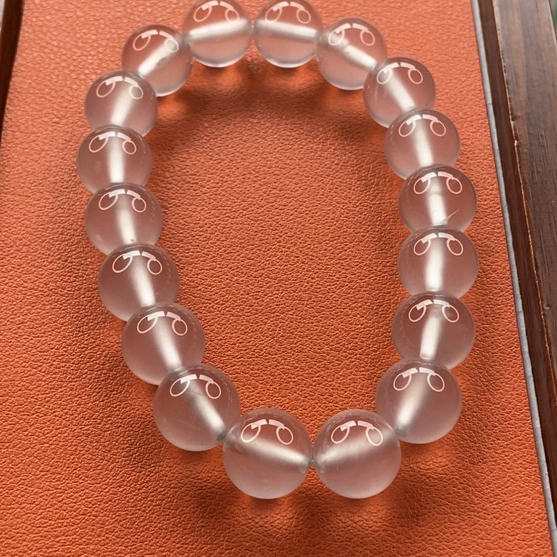 石英质玉颈饰未镶嵌哦**！