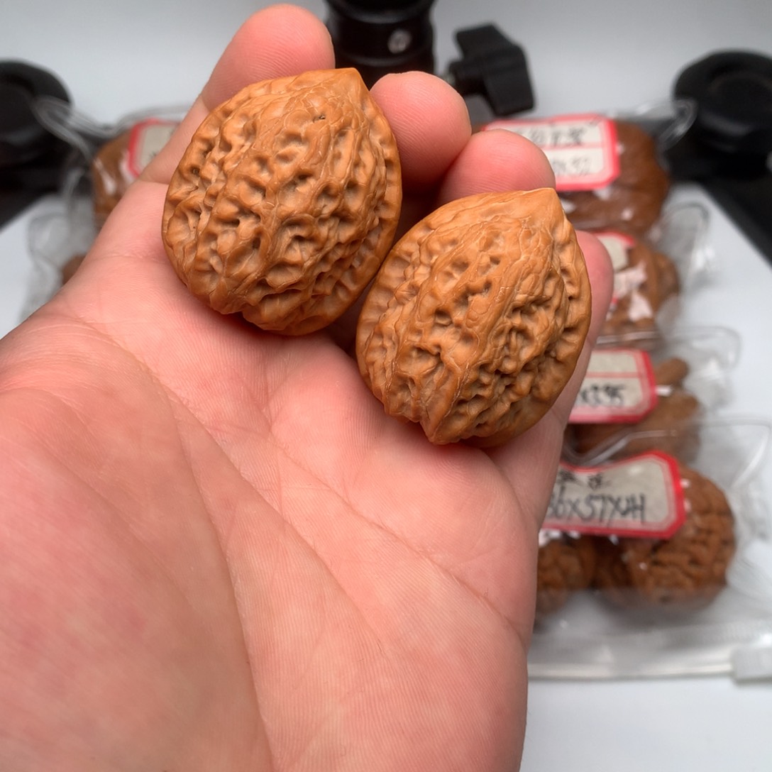 文玩核桃把件沈鸡35