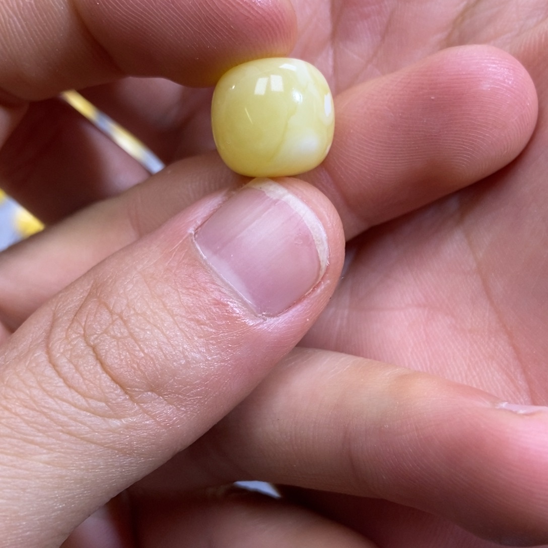 琥珀未镶嵌珠宝奇石13.7mm