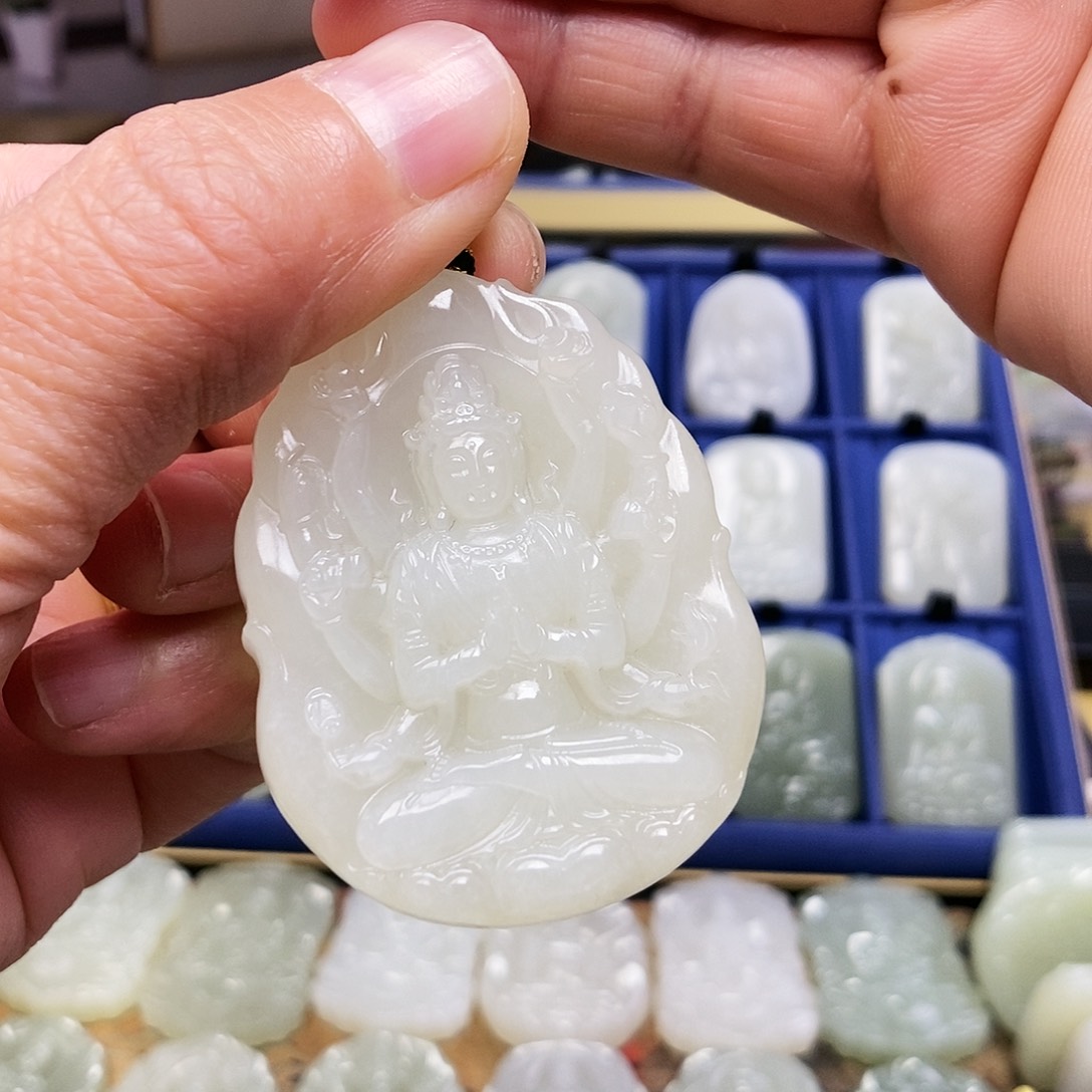 和田玉颈饰未镶嵌怡****9