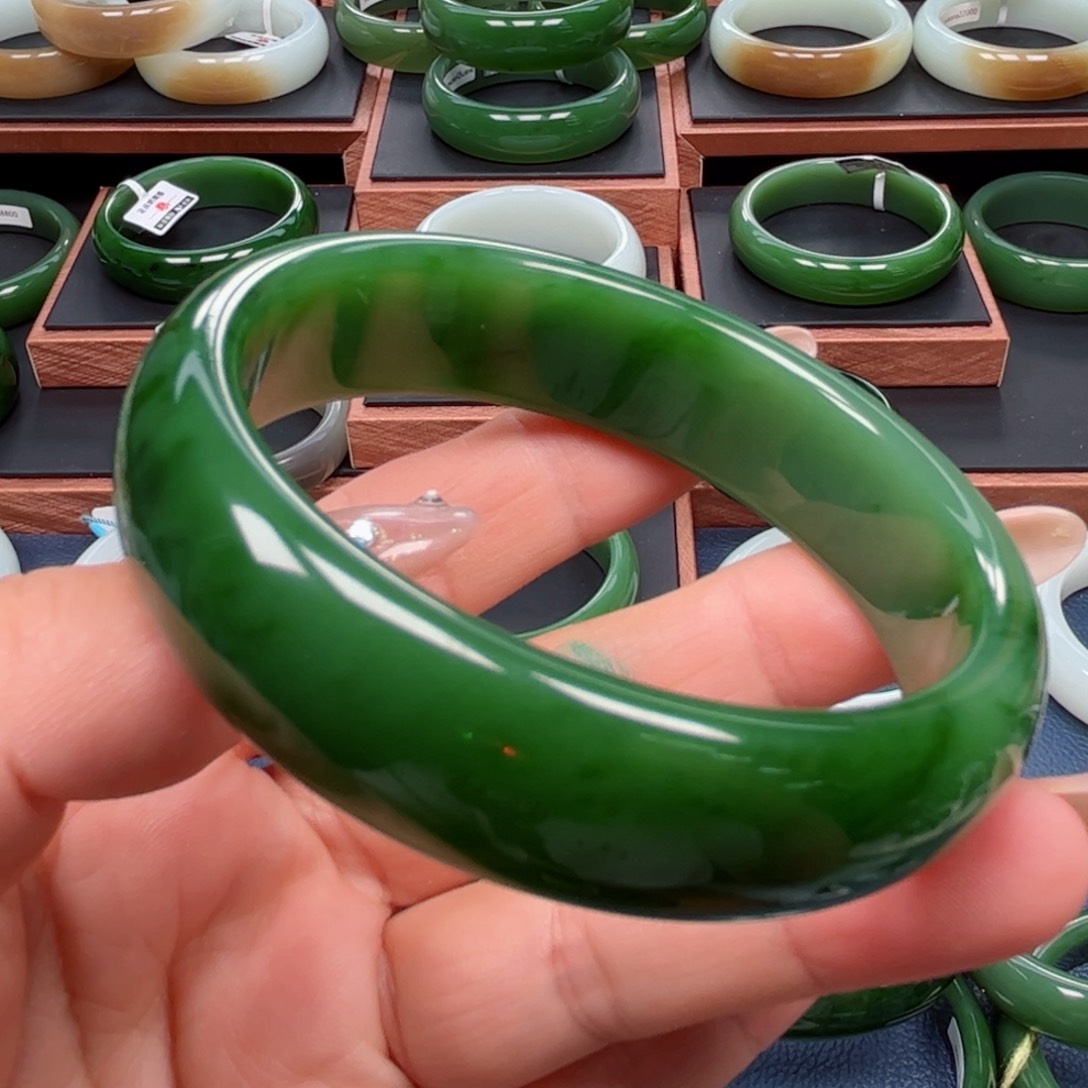 未镶嵌手镯和田玉（碧玉）6162圈口
