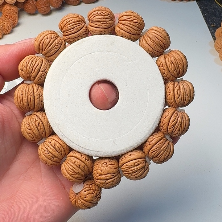 桃核吊坠铁扇公主手串