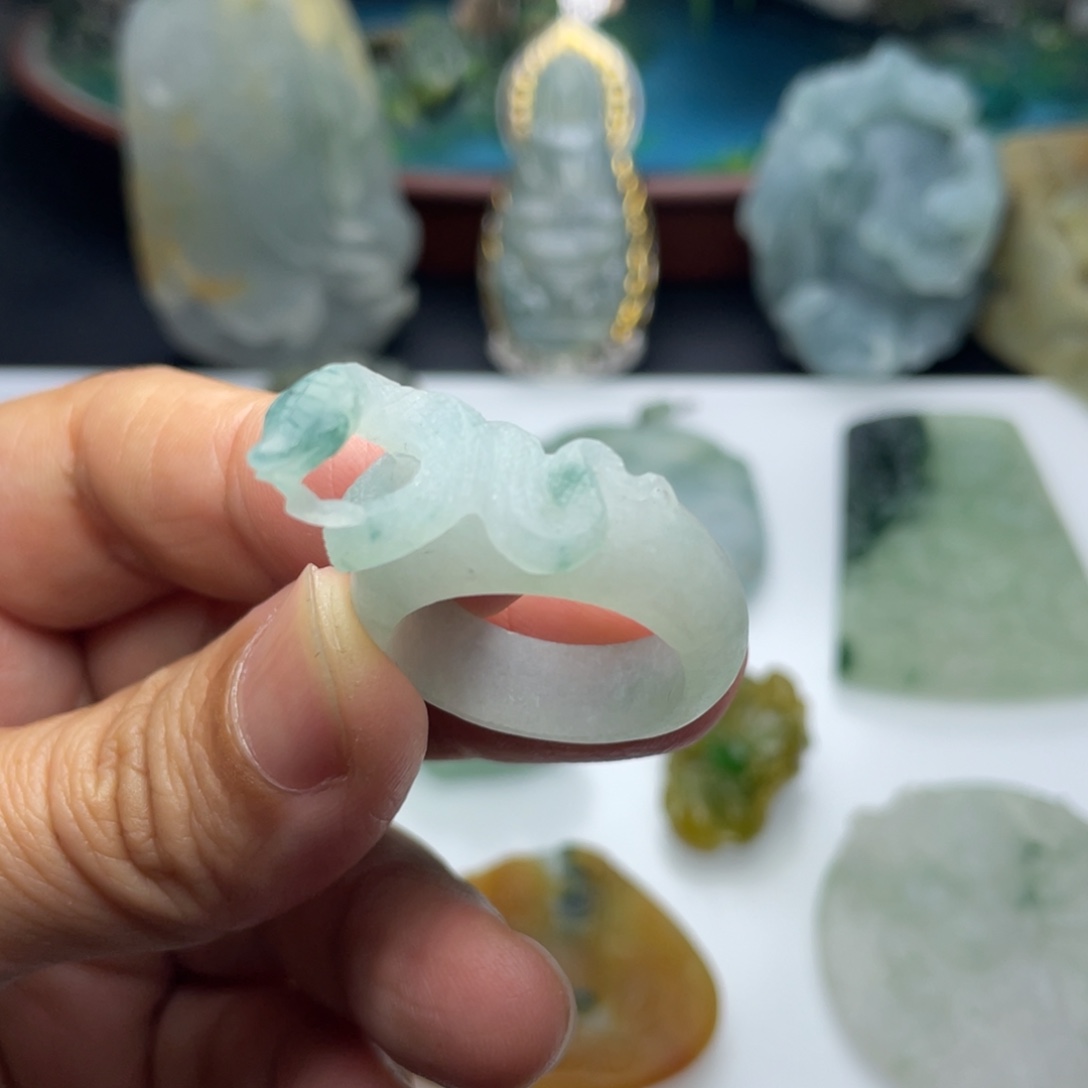 定制翡翠未镶嵌灵蛇戒内径20