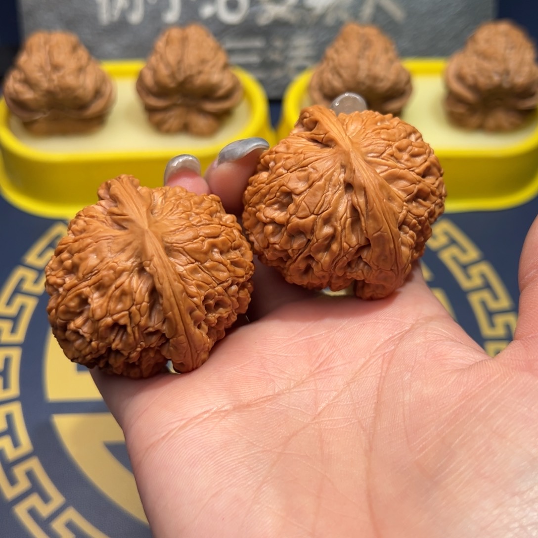 文玩核桃把件水龙纹44