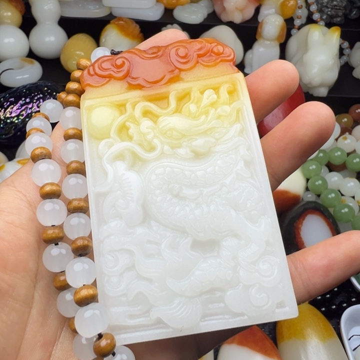 新疆戈壁五彩石金丝