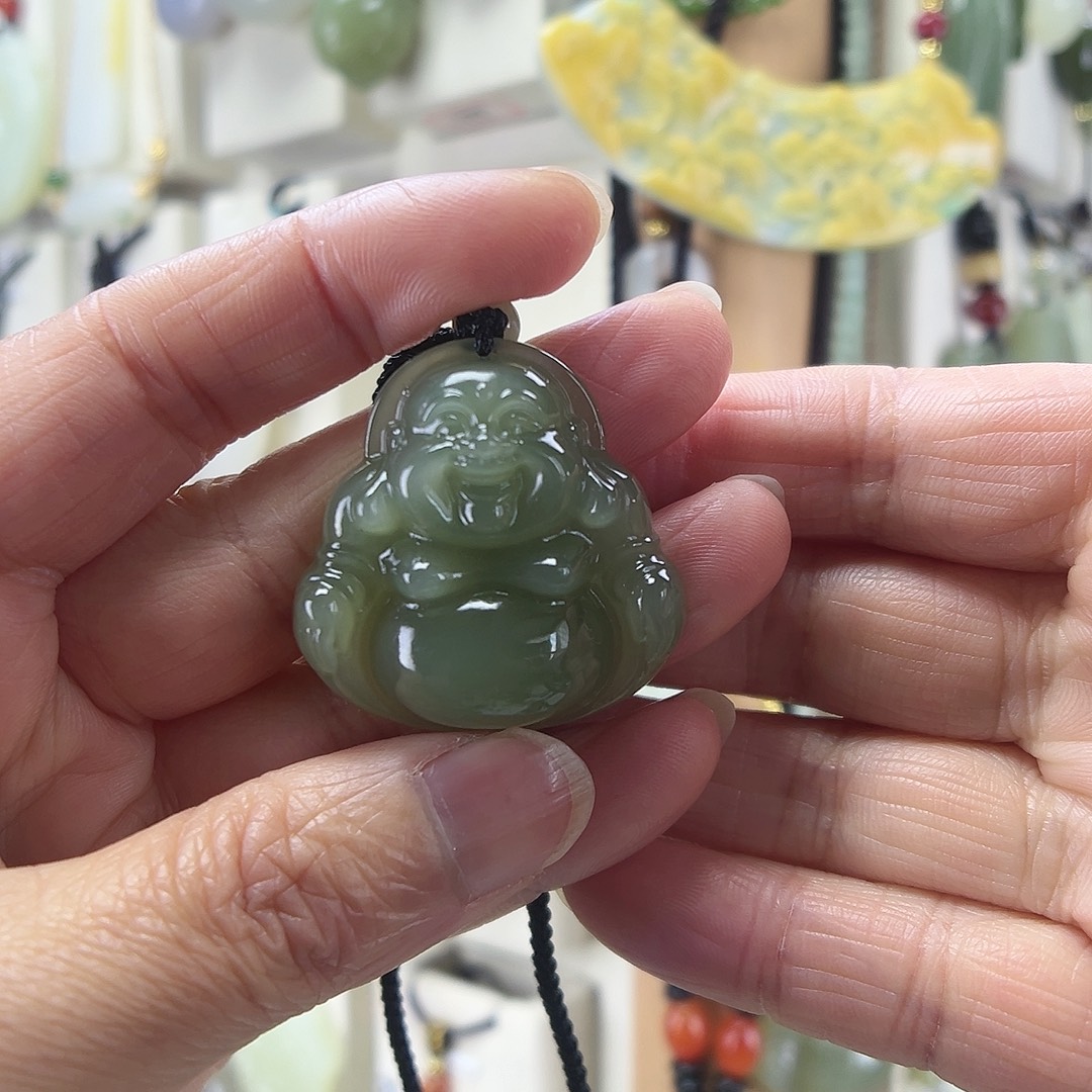 5***4和田玉未镶嵌颈饰