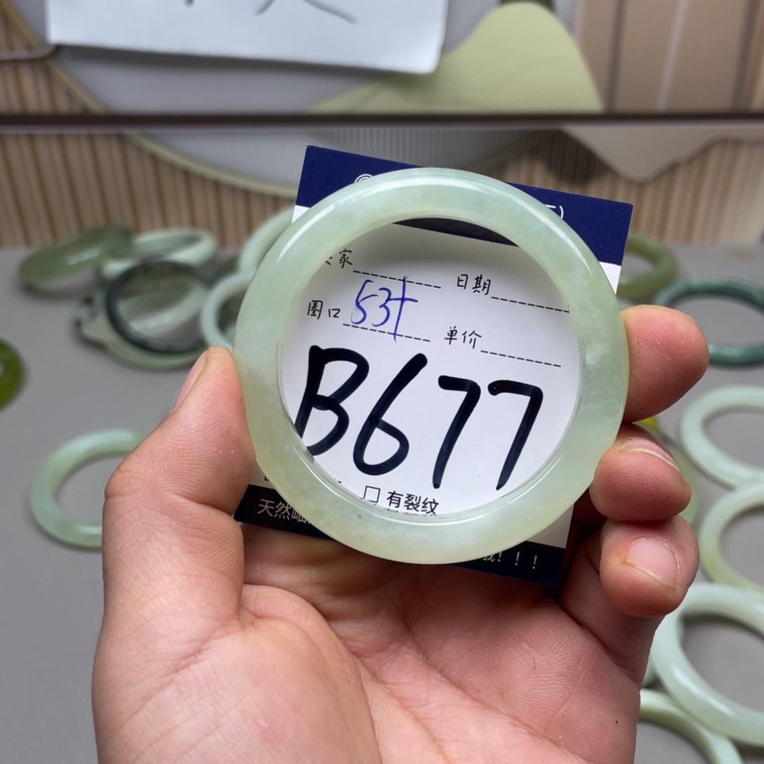 岫玉手镯手镯未镶嵌