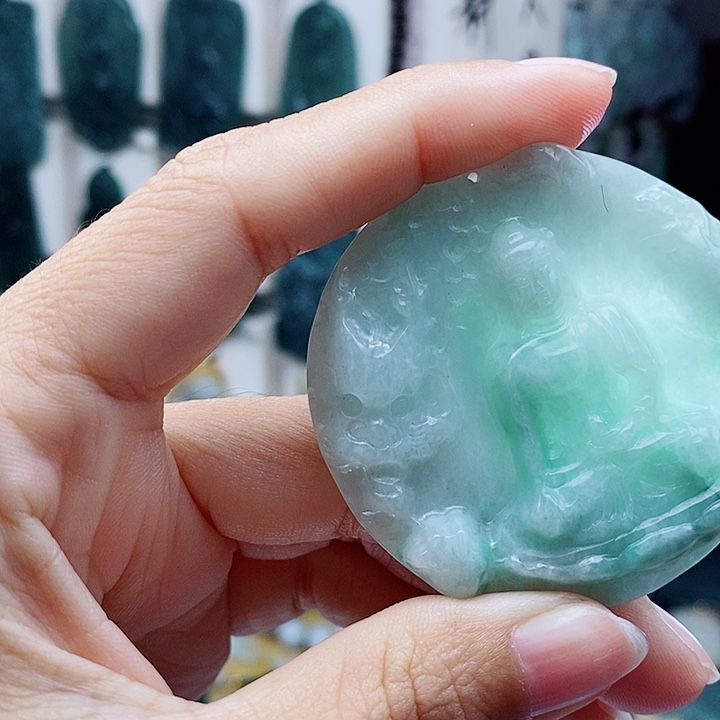 翡翠未镶嵌颈饰翡翠