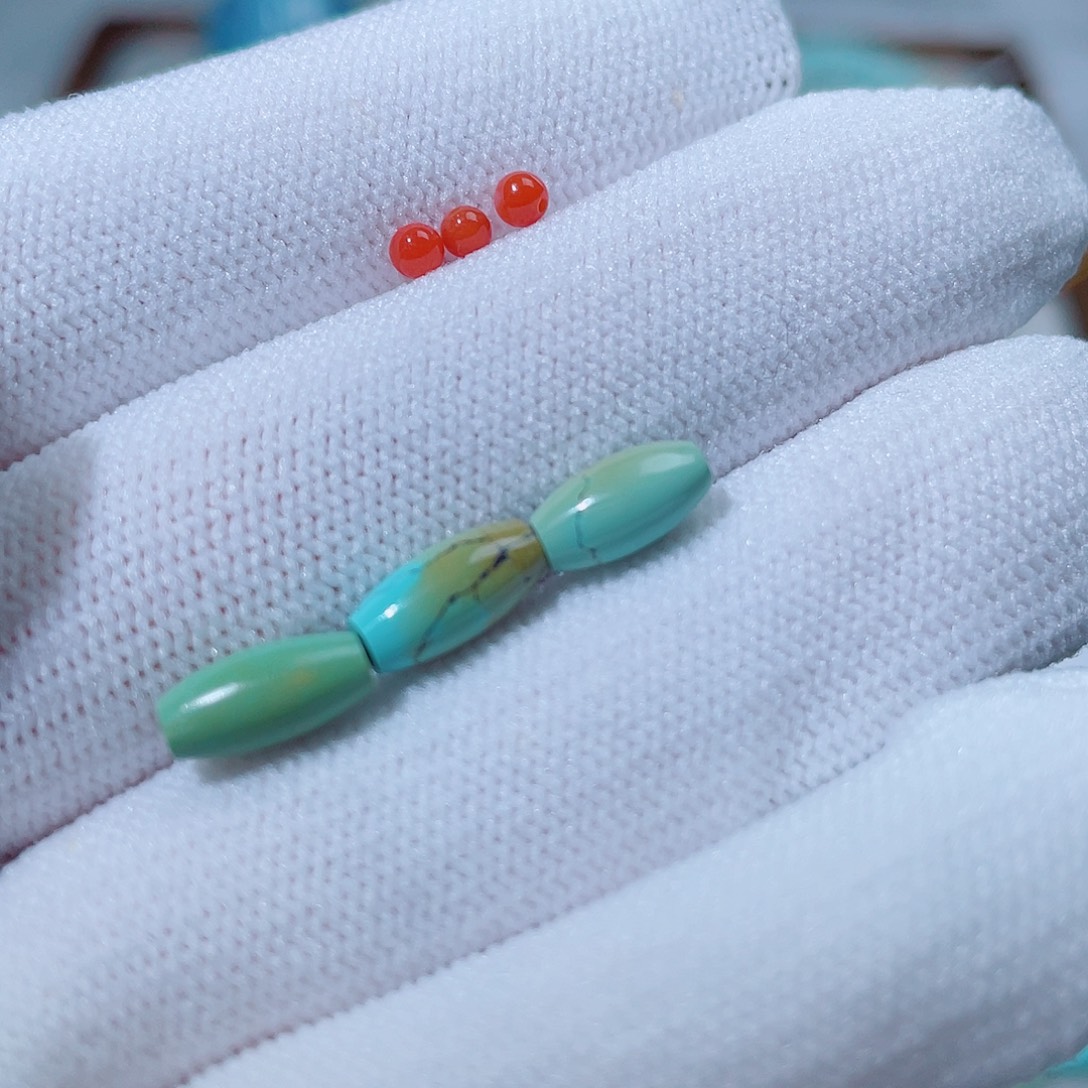 南红玛瑙未镶嵌珠宝奇石