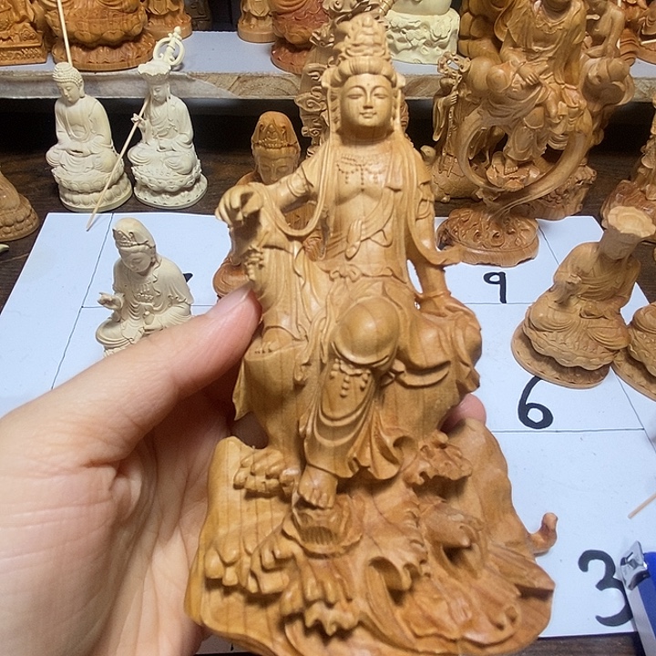 l***猫柏木（崖柏）水月观音